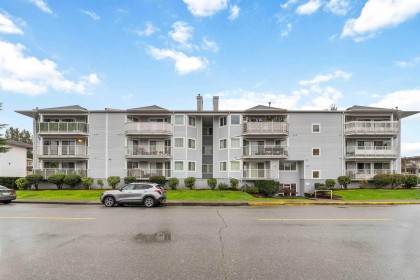 Photo 1 at 203 - 22222 119 Avenue, West Central, Maple Ridge