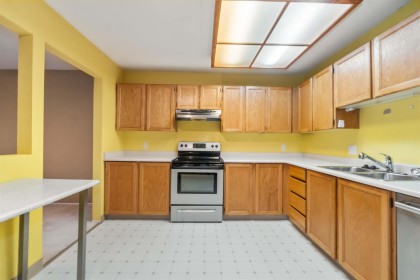 Photo 5 at 203 - 22222 119 Avenue, West Central, Maple Ridge