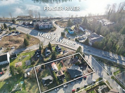 Photo 3 at 22328 St Anne Avenue, West Central, Maple Ridge