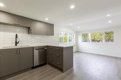 Photo 16 at 18 - 21163 Lougheed Highway, Southwest Maple Ridge, Maple Ridge