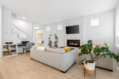 Photo 9 at 11327 230 Street, East Central, Maple Ridge