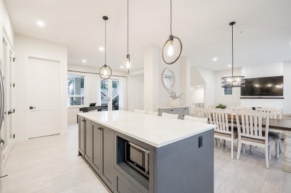 Photo 11 at 31567 Montgomery Place, Mission-West, Mission