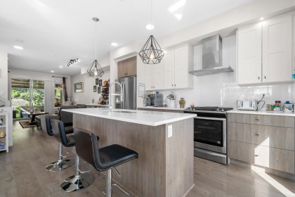 Photo 2 at 37 - 24108 104 Avenue, Albion, Maple Ridge