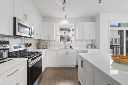 Photo 12 at 53 - 11272 240 Street, Cottonwood MR, Maple Ridge