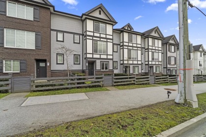 Photo 3 at 53 - 11272 240 Street, Cottonwood MR, Maple Ridge