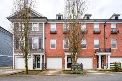 Photo 1 at 19 - 19572 Fraser Way, South Meadows, Pitt Meadows