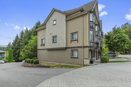 Photo 3 at 2 - 32501 Fraser Crescent, Mission BC, Mission