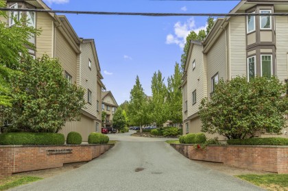 Photo 1 at 2 - 32501 Fraser Crescent, Mission BC, Mission