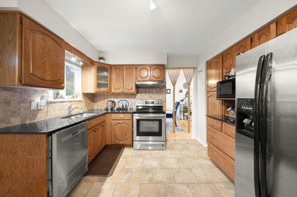 Photo 9 at 2622 Shaftsbury Avenue, Central Pt Coquitlam, Port Coquitlam