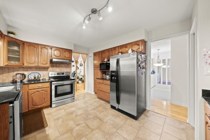 Photo 10 at 2622 Shaftsbury Avenue, Central Pt Coquitlam, Port Coquitlam