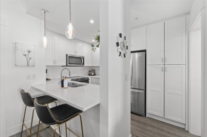 Photo 10 at 4602 - 2180 Kelly Avenue, Central Pt Coquitlam, Port Coquitlam