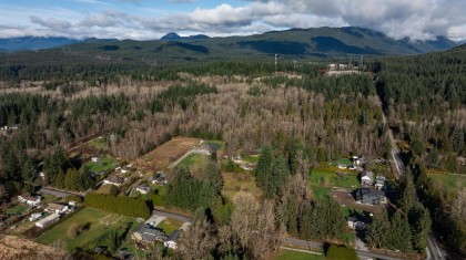 Photo 5 at 25537 130 Avenue, Websters Corners, Maple Ridge