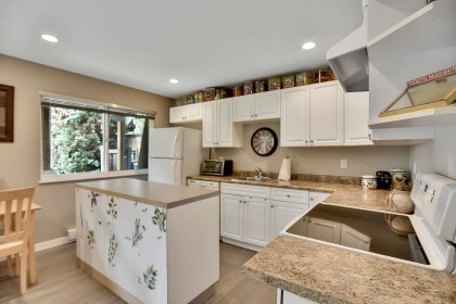 Photo 22 at 20301 Ospring Street, Southwest Maple Ridge, Maple Ridge