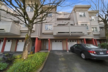 Photo 1 at 4 - 12449 191 Street, Mid Meadows, Pitt Meadows