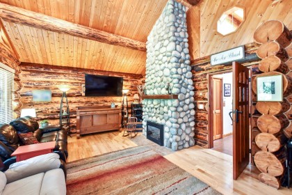 Photo 3 at 9921 Watt Street, Mission BC, Mission