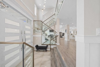 Photo 3 at 25540 Godwin Drive, Thornhill MR, Maple Ridge