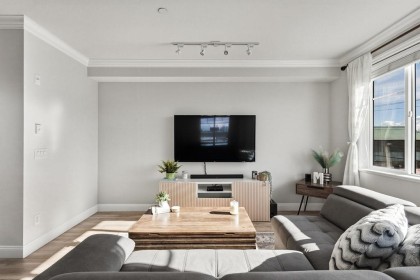 Photo 11 at 305 - 11862 226 Street, East Central, Maple Ridge