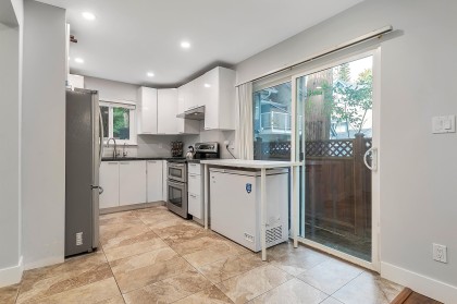 Photo 7 at 41 - 2986 Coast Meridian Road, Birchland Manor, Port Coquitlam