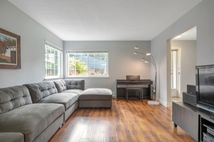 Photo 4 at 41 - 2986 Coast Meridian Road, Birchland Manor, Port Coquitlam