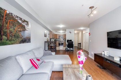 Photo 12 at 307 - 2228 Welcher Avenue, Central Pt Coquitlam, Port Coquitlam