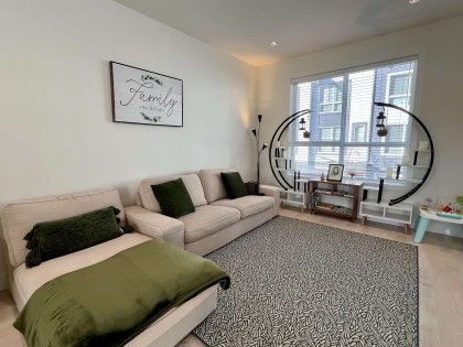 Photo 5 at 18 - 23785 Dewdney Trunk Road, East Central, Maple Ridge