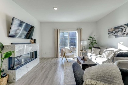 Photo 1 at 53 - 19572 Fraser Way, South Meadows, Pitt Meadows
