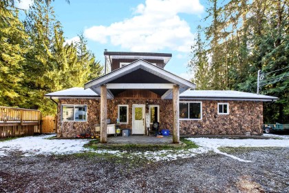 Photo 2 at 11760 272 Street, Whonnock, Maple Ridge