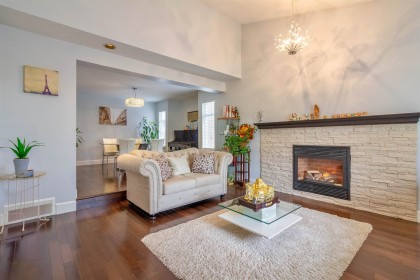 Photo 4 at 921 Citadel Drive, Citadel PQ, Port Coquitlam