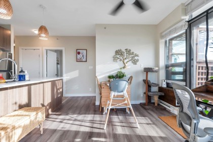 Photo 11 at 908 - 2789 Shaughnessy Street, Central Pt Coquitlam, Port Coquitlam