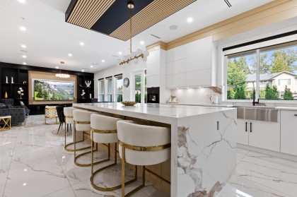 Photo 9 at 1421 Barberry Drive, Birchland Manor, Port Coquitlam