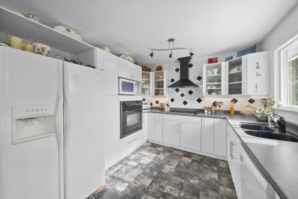 Photo 18 at 2160 Dorset Avenue, Glenwood PQ, Port Coquitlam