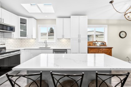 Photo 9 at 19635 Planetree Lane, Central Meadows, Pitt Meadows