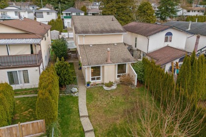 Photo 1 at 33139 Myrtle Avenue, Mission BC, Mission