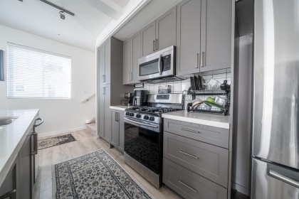 Photo 10 at 37 - 11272 240 Street, Cottonwood MR, Maple Ridge