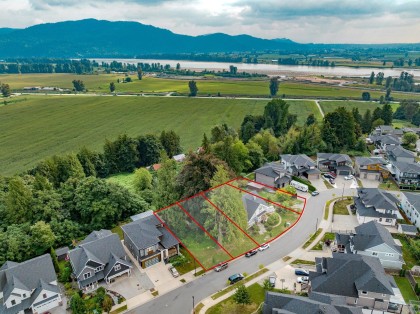 Photo 6 at 35280 Ewert Avenue, Hatzic, Mission