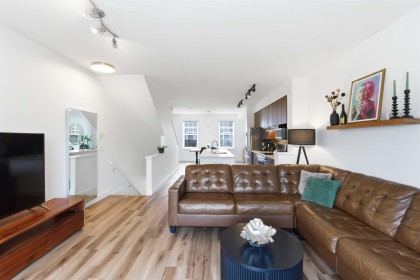 Photo 4 at 18 - 19572 Fraser Way, South Meadows, Pitt Meadows