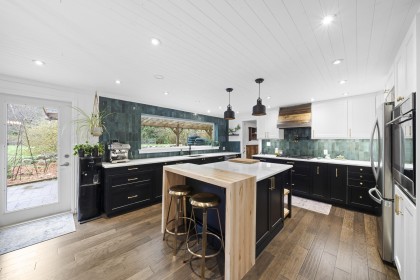 Photo 14 at 26996 Ferguson Avenue, Thornhill MR, Maple Ridge