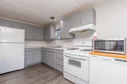 Photo 3 at 57 - 21163 Lougheed Highway Highway, Southwest Maple Ridge, Maple Ridge