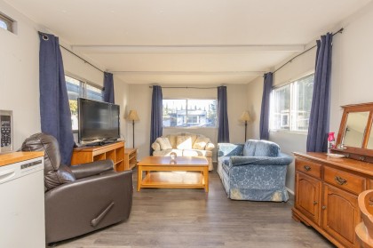 Photo 5 at 57 - 21163 Lougheed Highway Highway, Southwest Maple Ridge, Maple Ridge