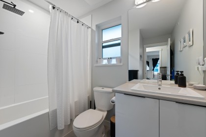 Photo 16 at 1904 - 11295 Pazarena Place, East Central, Maple Ridge