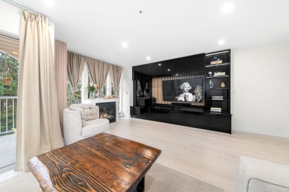 Photo 2 at 19 - 12188 Harris Road, Central Meadows, Pitt Meadows