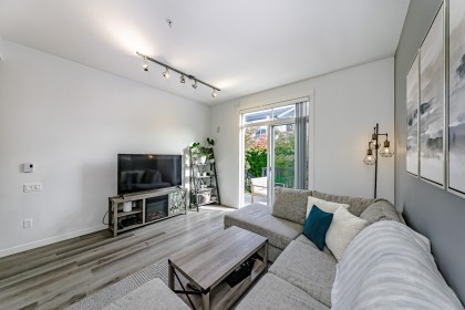 Photo 7 at 24 - 2423 Avon Place, Riverwood, Port Coquitlam