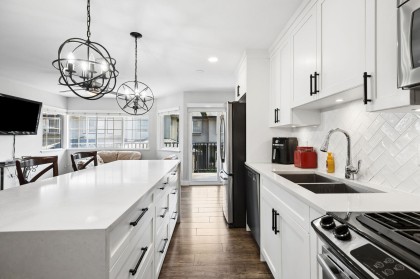 Photo 3 at 33 - 22488 116 Avenue, East Central, Maple Ridge