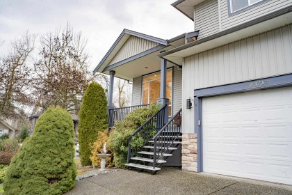 Photo 3 at 23717 110 Avenue, Cottonwood MR, Maple Ridge