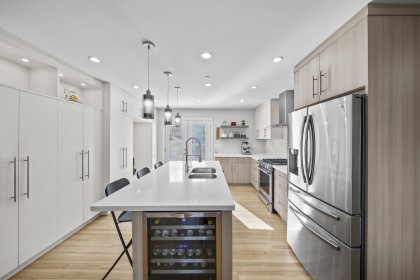 Photo 3 at 3759 Coast Meridian Road, Oxford Heights, Port Coquitlam