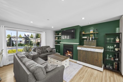 Photo 10 at 3759 Coast Meridian Road, Oxford Heights, Port Coquitlam