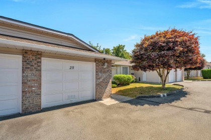 Photo 3 at 25 - 22308 124 Avenue, West Central, Maple Ridge