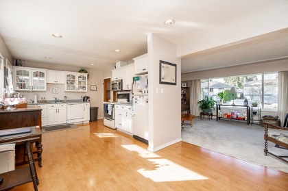 Photo 6 at 1590 Westminster Avenue, Glenwood PQ, Port Coquitlam