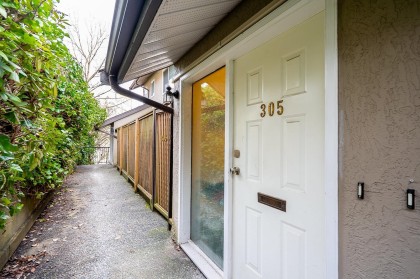 Photo 3 at 305 - 11726 225th Street, East Central, Maple Ridge