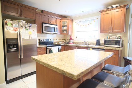 Photo 6 at 25 - 22977 116 Avenue, East Central, Maple Ridge